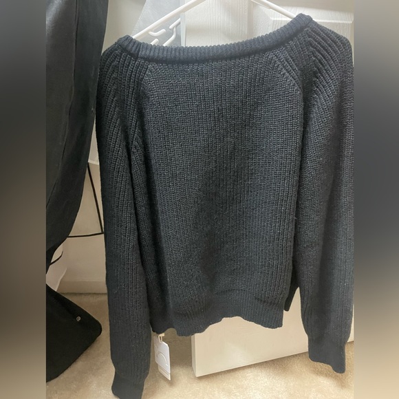 NWT Commense Keep Me Close Cutout Sweater - Picture 4 of 6
